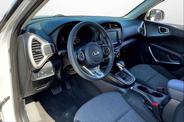 Photo of 2020 Sparkling Silver Kia Soul
