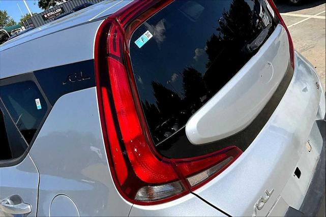 Photo of 2020 Sparkling Silver Kia Soul