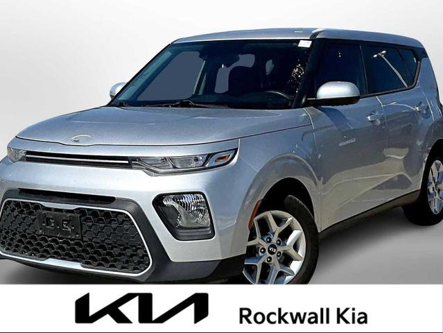 Photo of 2020 Sparkling Silver Kia Soul