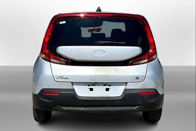 Photo of 2020 Sparkling Silver Kia Soul