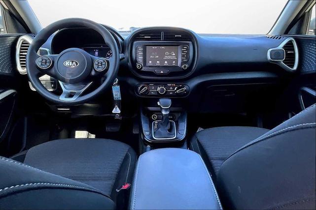 Photo of 2020 Sparkling Silver Kia Soul
