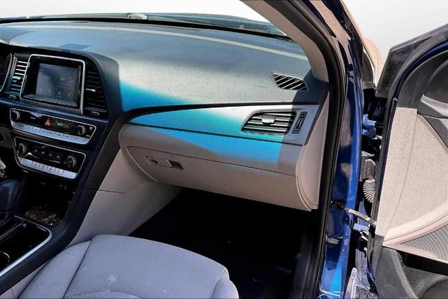 Photo of 2018 Lakeside Blue Hyundai SONATA