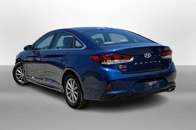 Photo of 2018 Lakeside Blue Hyundai SONATA