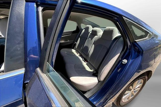 Photo of 2018 Lakeside Blue Hyundai SONATA