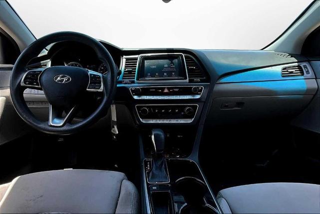 Photo of 2018 Lakeside Blue Hyundai SONATA