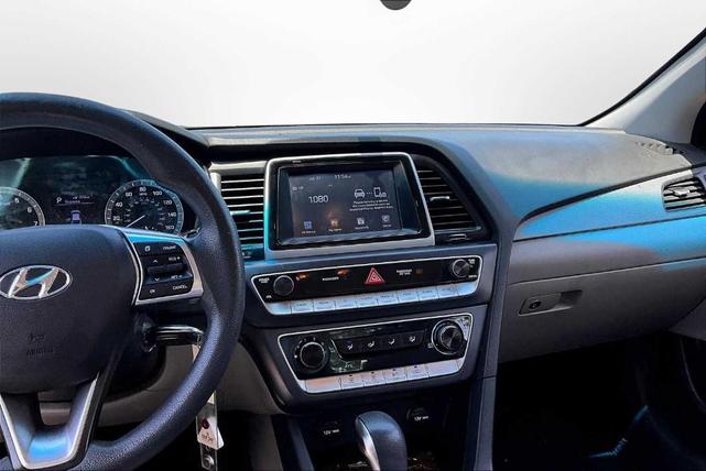 Photo of 2018 Lakeside Blue Hyundai SONATA