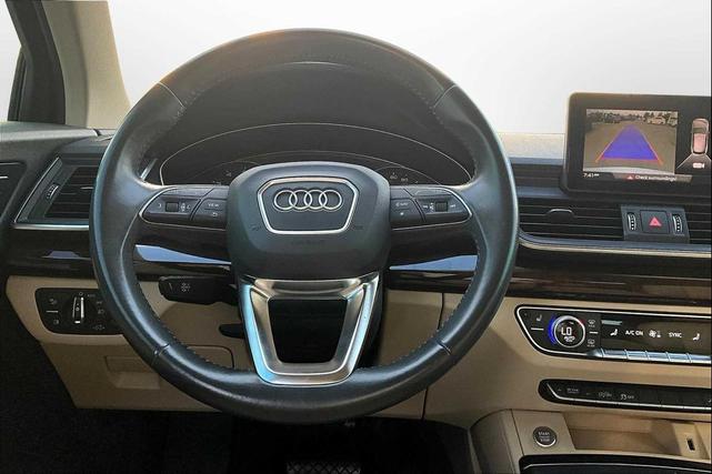 Photo of 2019 Ibis White Audi Q5