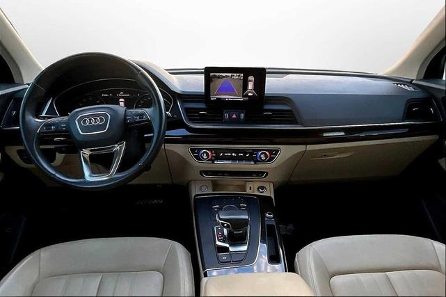 Photo of 2019 Ibis White Audi Q5