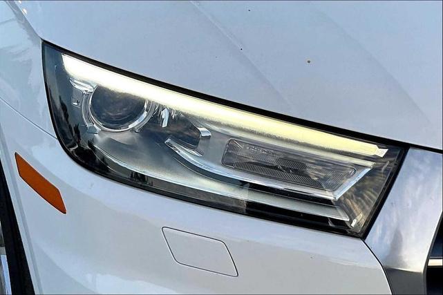 Photo of 2019 Ibis White Audi Q5