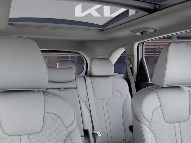 Photo of 2025 White Kia Sorento