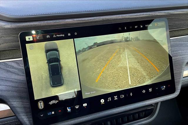 Photo of 2022  Rivian R1T