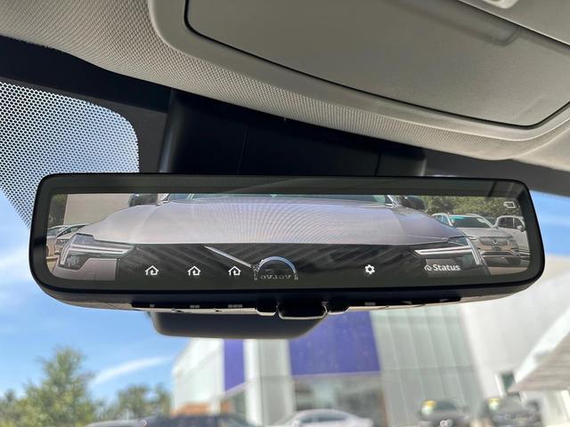 Photo of 2021 Blizzard Pearl Toyota Sienna
