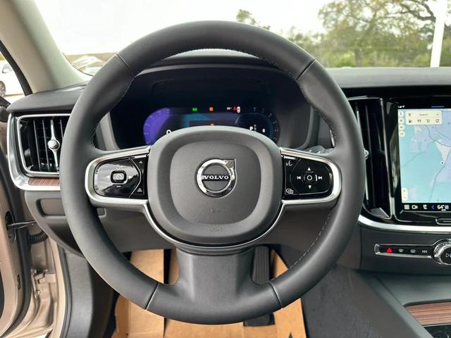 Photo of 2024 Bright Dusk Volvo S60