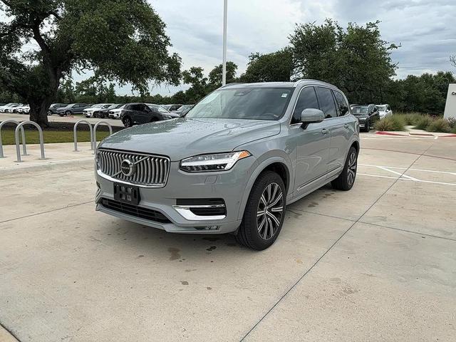 Photo of 2024 Vapour Grey Metallic Volvo XC90