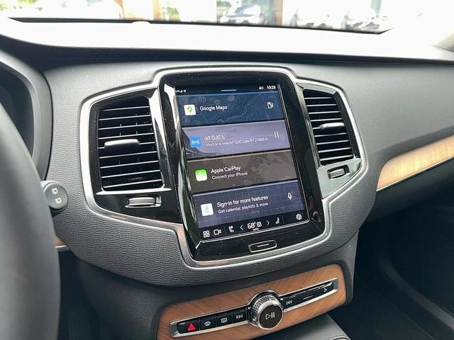 Photo of 2024 Vapour Grey Metallic Volvo XC90