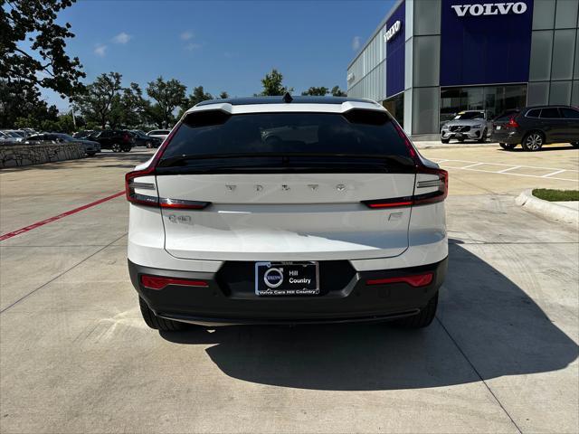 Photo of 2023 Crystal White Volvo C40 Recharge Pure Electric