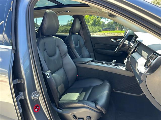 Photo of 2018 Osmium Grey Volvo XC60 Recharge Plug-In Hybrid