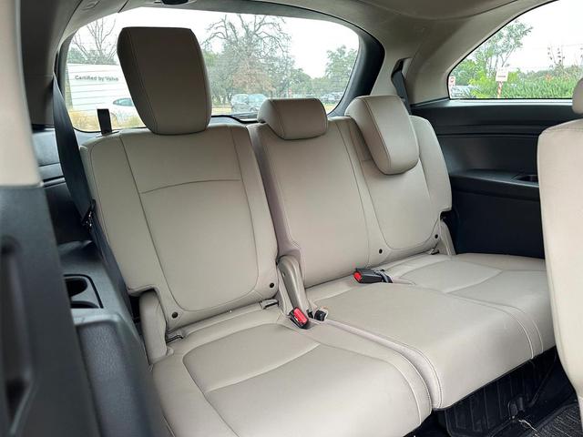 Photo of 2023 Radiant Red II Honda Odyssey