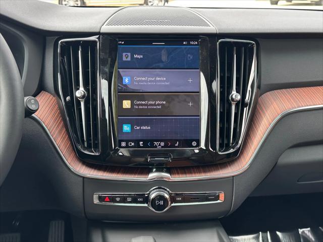 Photo of 2025 Onyx Black Volvo XC60