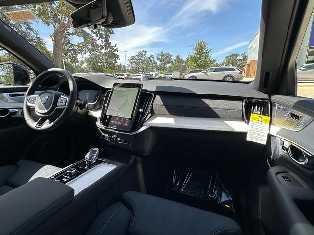 Photo of 2026 Aurora Silver Volvo XC90