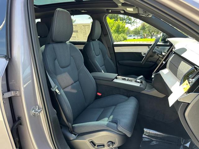 Photo of 2026 Aurora Silver Volvo XC90