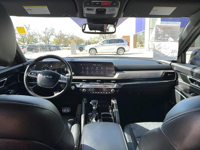 Photo of 2024 Ebony Black Kia Telluride
