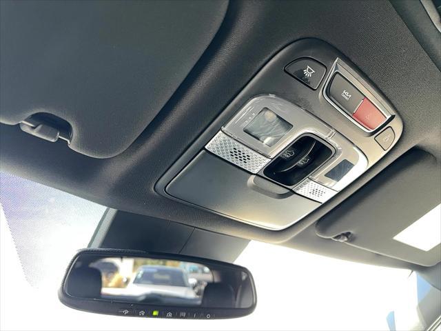 Photo of 2024 Ebony Black Kia Telluride