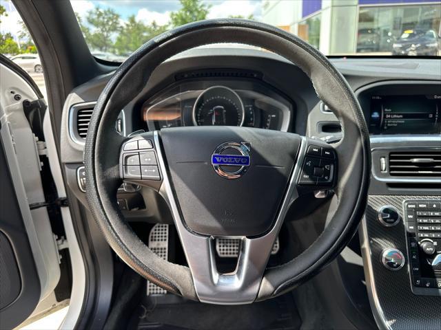 Photo of 2018 Bright Silver Volvo V60
