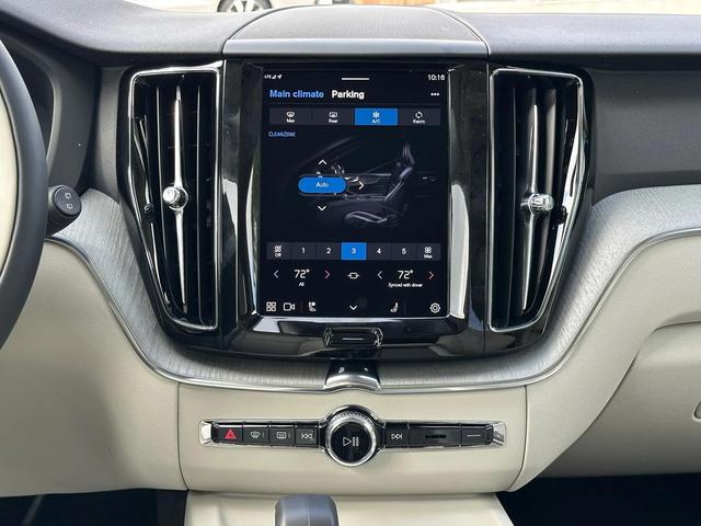 Photo of 2025 Denim Blue Metallic Volvo XC60