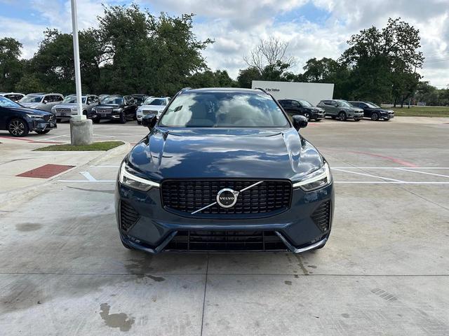 Photo of 2025 Denim Blue Metallic Volvo XC60