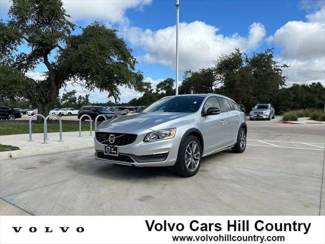 2016 Volvo V60 Cross Country