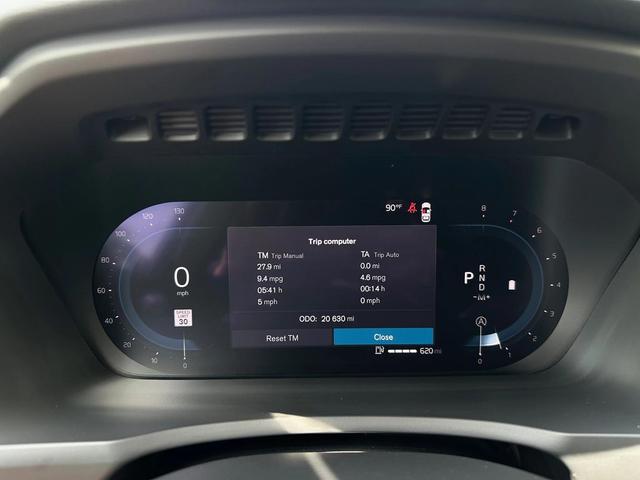 Photo of 2024 Platinum Grey Metallic Volvo XC90
