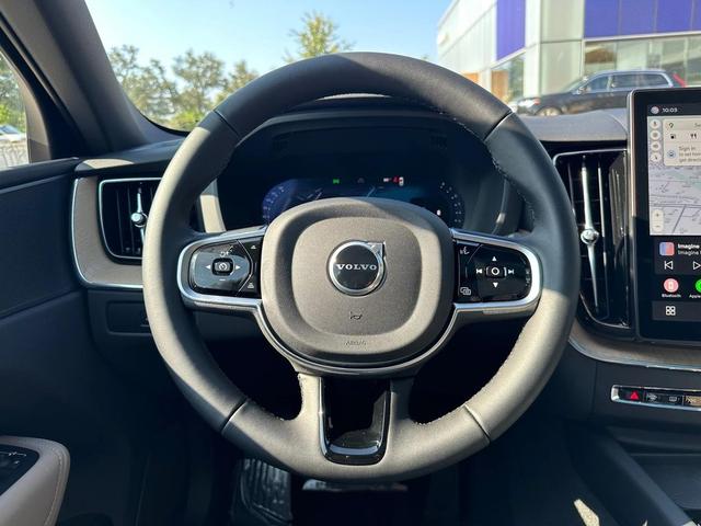 Photo of 2026 Crystal White Volvo XC60