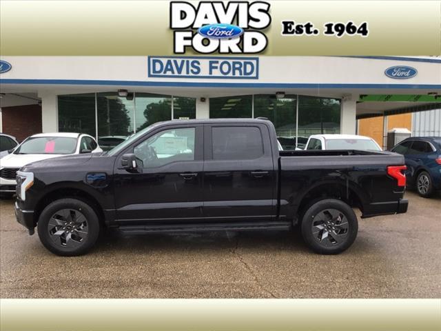 Photo of 2025 Agate Black Metallic Ford F-150 Lightning