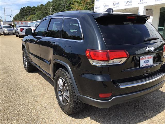 Photo of 2020 Black Jeep Grand Cherokee