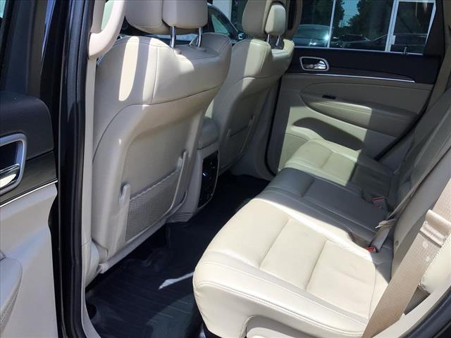 Photo of 2020 Black Jeep Grand Cherokee