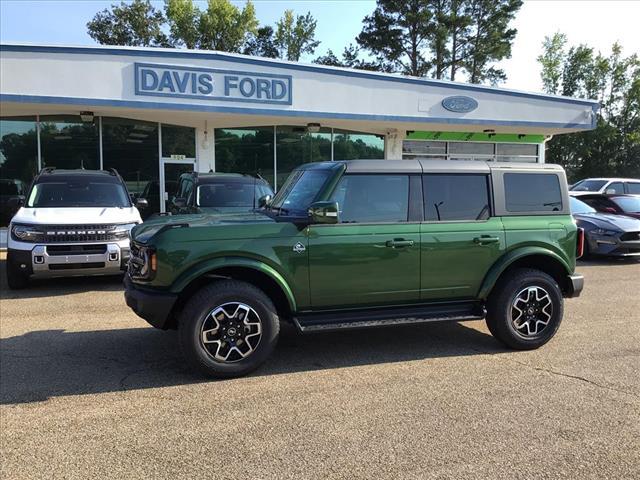 Photo of 2025 Eruption Green Metallic Ford Bronco
