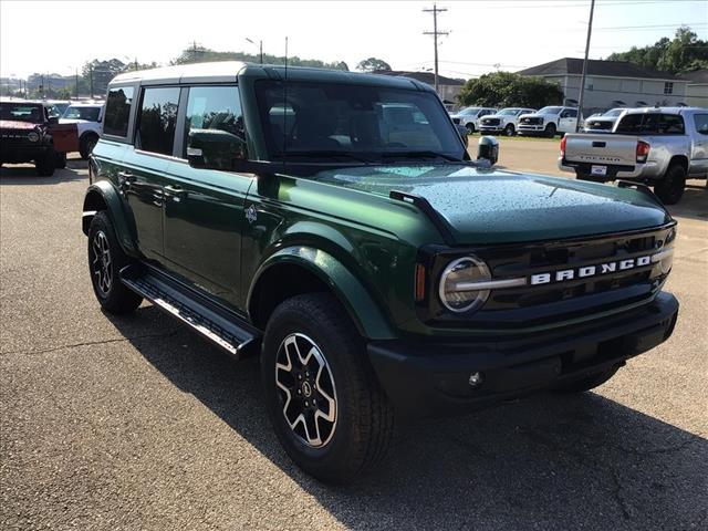 Photo of 2025 Eruption Green Metallic Ford Bronco