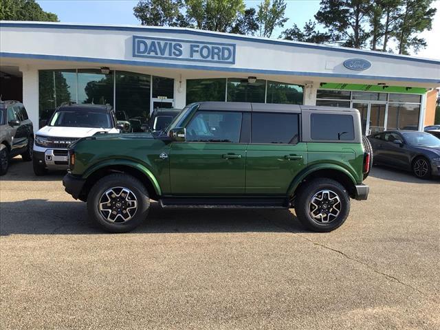 Photo of 2025 Eruption Green Metallic Ford Bronco