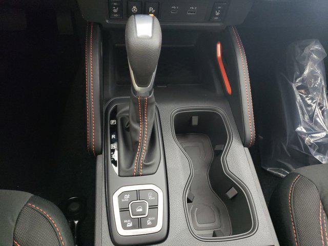 Photo of 2026 Glacier White Nissan Frontier