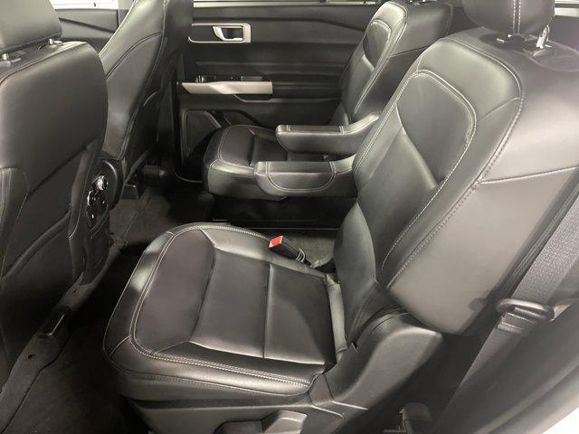 Photo of 2022 Star White Metallic Tri-Coat Ford Explorer