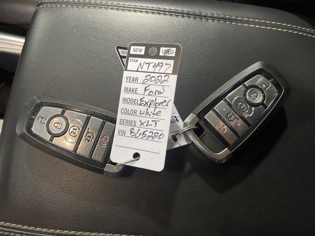 Photo of 2022 Star White Metallic Tri-Coat Ford Explorer