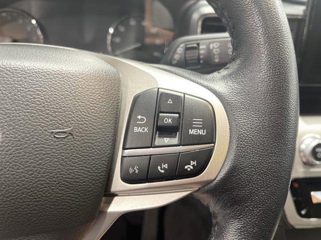 Photo of 2022 Star White Metallic Tri-Coat Ford Explorer