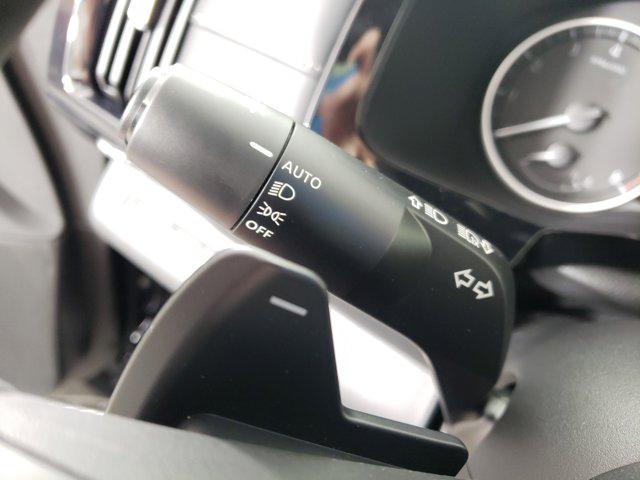 Photo of 2025 Super Black Nissan Pathfinder