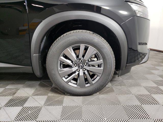 Photo of 2025 Super Black Nissan Pathfinder