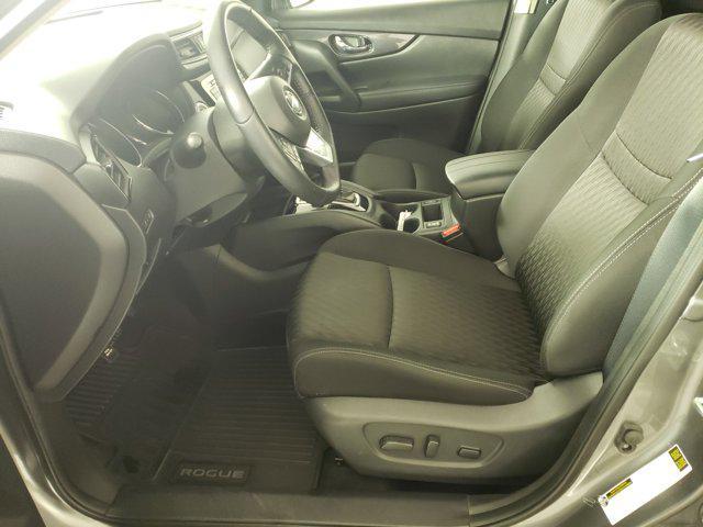 Photo of 2020 Gun Metallic Nissan Rogue
