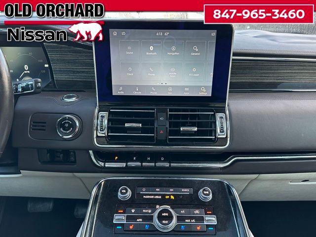 Photo of 2020 Rhapsody Blue Lincoln Navigator