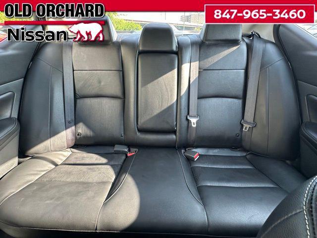 Photo of 2020 Super Black Clearcoat Nissan Altima