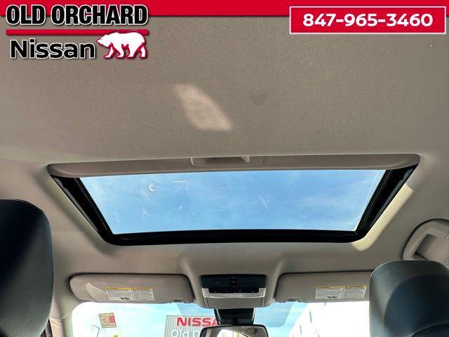 Photo of 2020 Super Black Clearcoat Nissan Altima