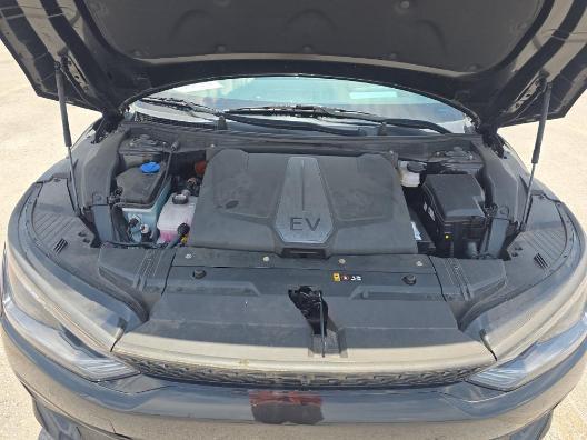 Photo of 2022 Aurora Black Pearl Kia EV6